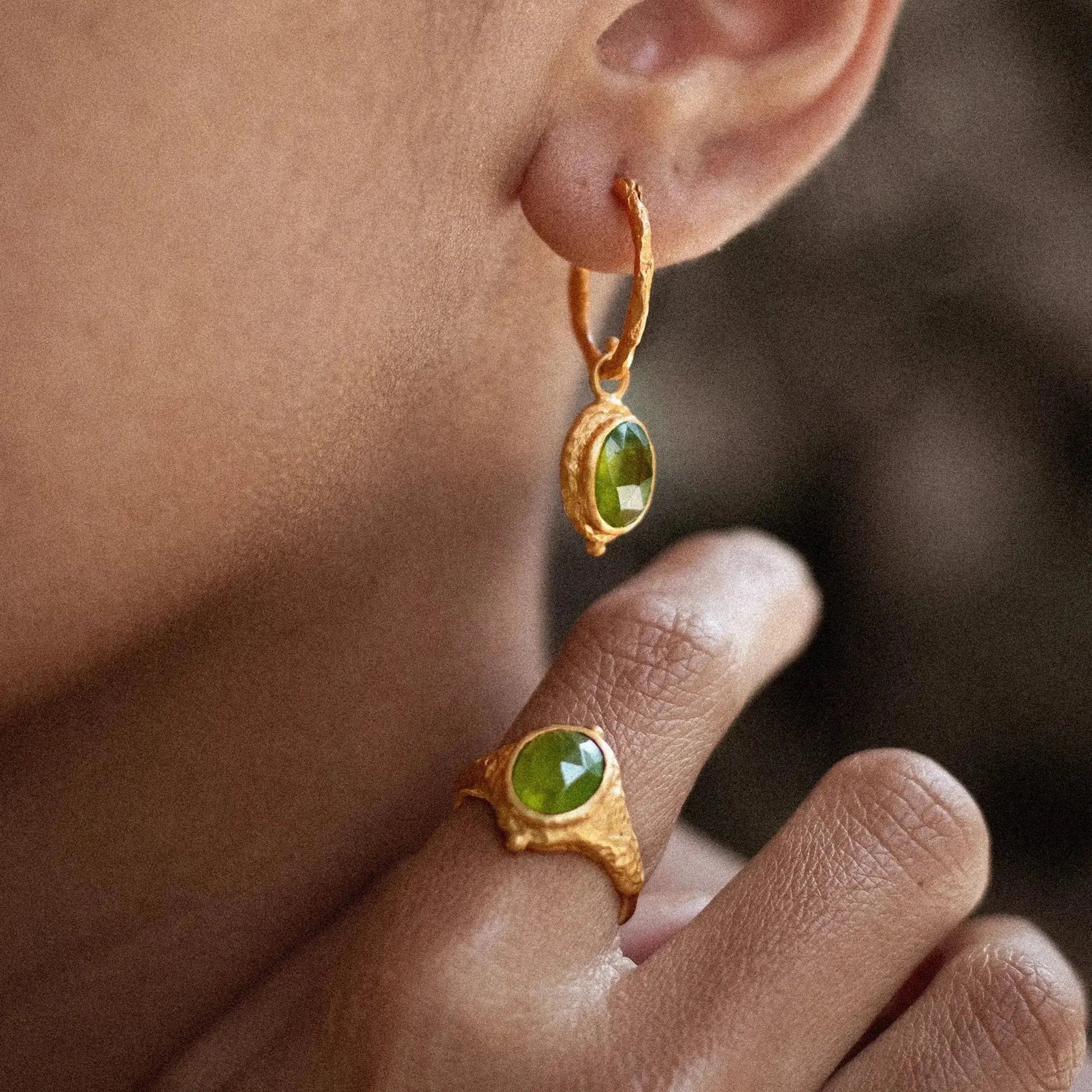 Companion of Passage • Hoop Ohrringe