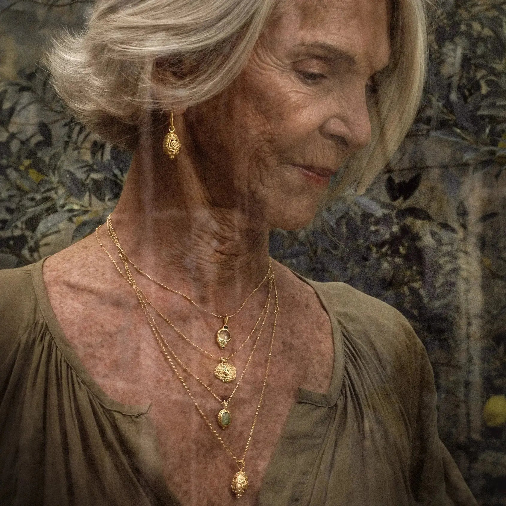 Cradle of Worlds • Necklace