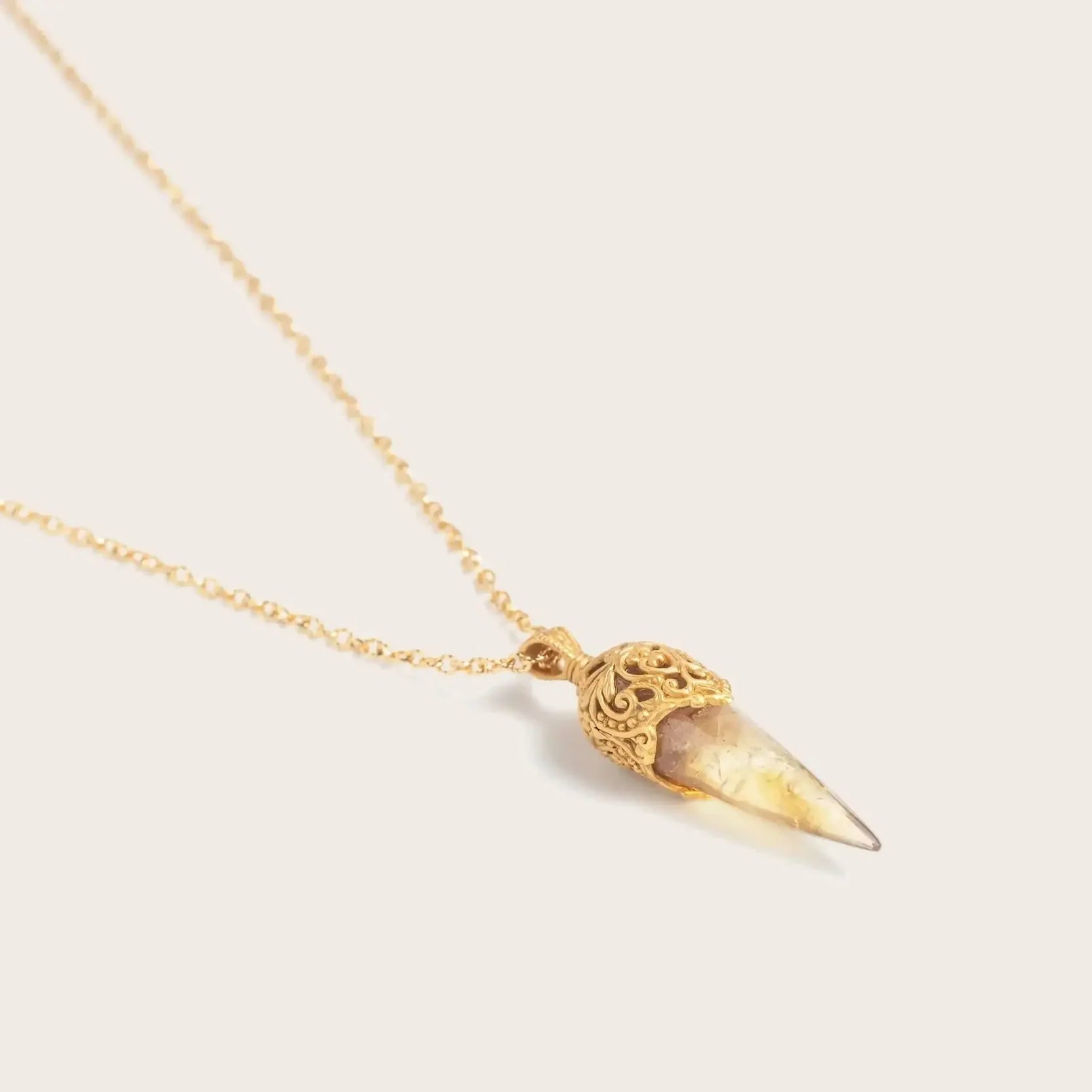 Inner Sun Pendulum -Halskette mit Facettiertem Citrin & Balinesischem Design - Ananadasoul