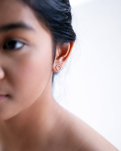 Petite Circle Studs Silver (Ohrringe)